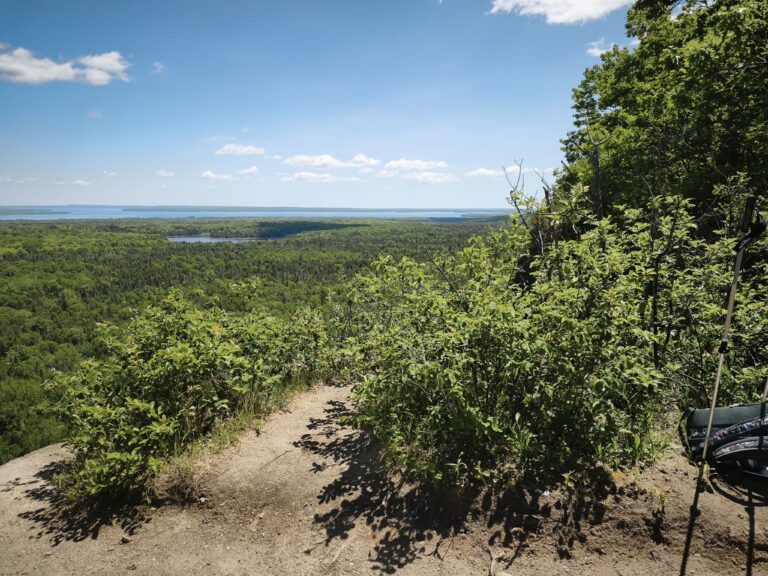 Cup and Saucer Trail und Providence Bay – Foto 14